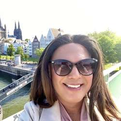Shirleyroses78's Chat & Dating Profile