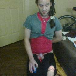 SissyKittenCarly's Chat & Dating Profile