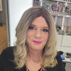 SissyShannon's Chat & Dating Profile