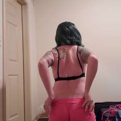 Sissynikki's Chat & Dating Profile