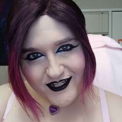 Sophie7447's Chat & Dating Profile