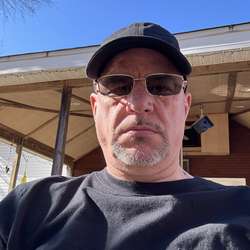 Steved56's Chat & Dating Profile