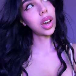 Tsvixen1111's Chat & Dating Profile