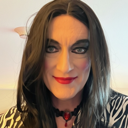 VanessaCDSissy's Chat & Dating Profile