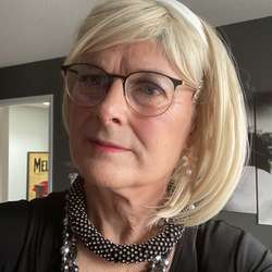 VanesssaCD's Chat & Dating Profile