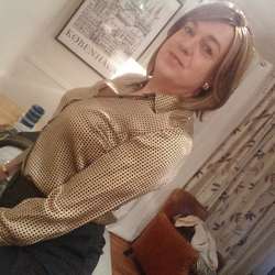 VibekeCD's Chat & Dating Profile