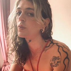 anakitana's Chat & Dating Profile