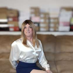bonniesatin's Chat & Dating Profile
