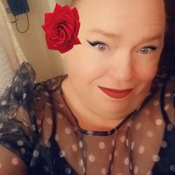 chalieb's Chat & Dating Profile