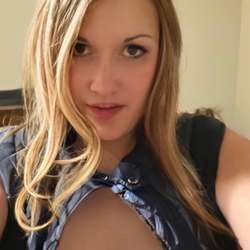 geekgurl189's Chat & Dating Profile