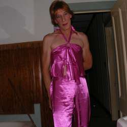 genegenie's Chat & Dating Profile