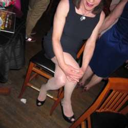 gina's Chat & Dating Profile