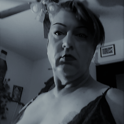 kim222's Chat & Dating Profile