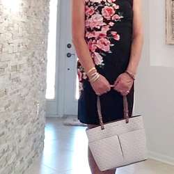 luciannav25's Chat & Dating Profile