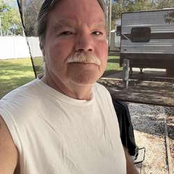 pdubya's Chat & Dating Profile