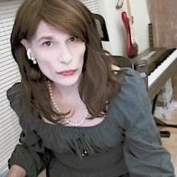 raqueldumone's Chat & Dating Profile