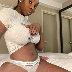 sexybadddiebri's Chat & Dating Profile