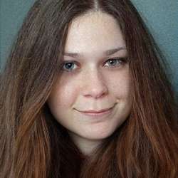 simoneglas1's Chat & Dating Profile