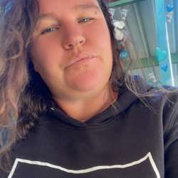 sweetiegee84's Chat & Dating Profile