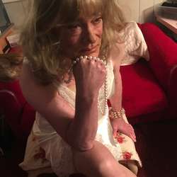 traceytg10's Chat & Dating Profile