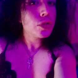 vatilobos's Chat & Dating Profile